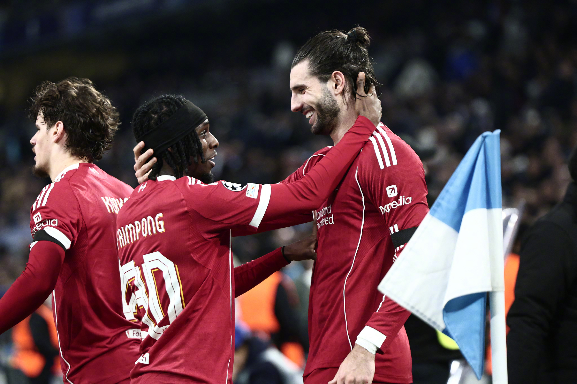 爱游戏平台-关于利物浦迎欧超杯关键赛，转会期战术微调，球迷炸锅，控场能力受关注的信息