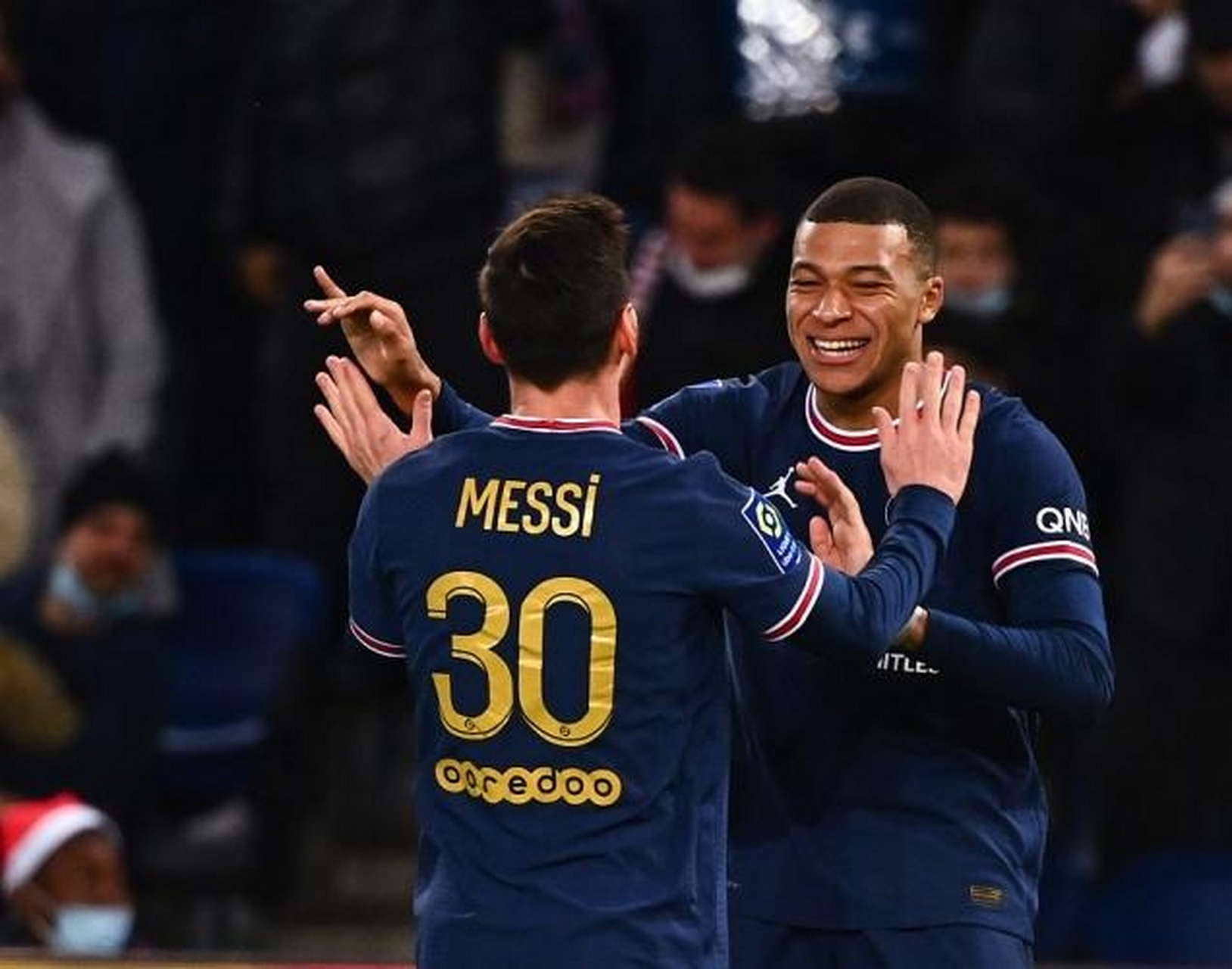 爱游戏娱乐-法甲赛程吃紧；巴黎圣日耳曼冲刺阶段内部沟通；质疑声仍在；球探报告显示潜力的简单介绍