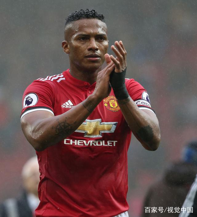 爱游戏中国-关于瓦伦西亚迎足总杯关键赛，集结日队长鼓劲，目标明确，轮换策略成焦点的信息