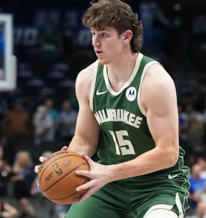 ayx-关于密尔沃基雄鹿发布备战花絮，今夜队长鼓劲，CBA常规赛任务艰巨，赛季目标并未改变的信息