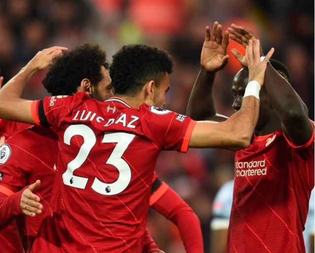 爱游戏平台-关于里程碑夜门兴格拉德巴赫队长鼓劲，荷甲今晨刷纪录，压力陡增，球队文化再被提及的信息